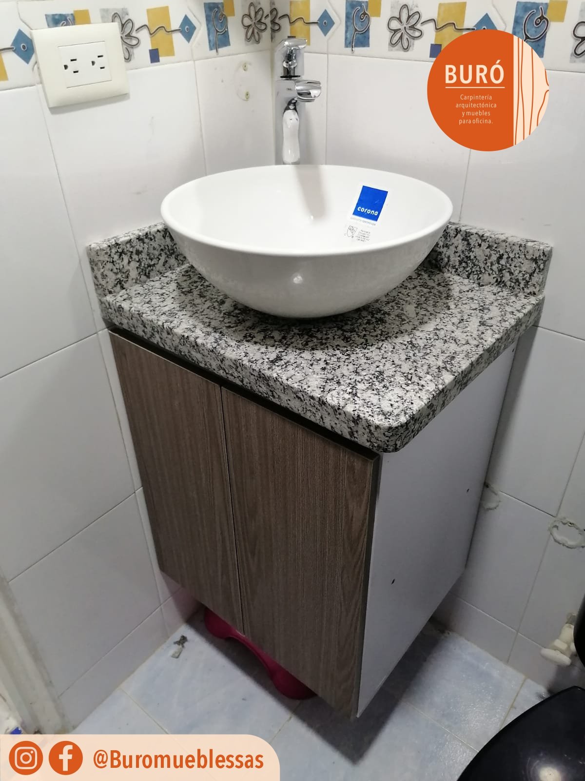 Mueble baño flotante puertas 4.1.jpg